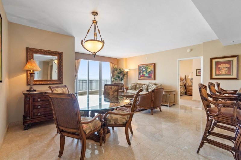 Condo for sale at Courts Brickell Key 2903