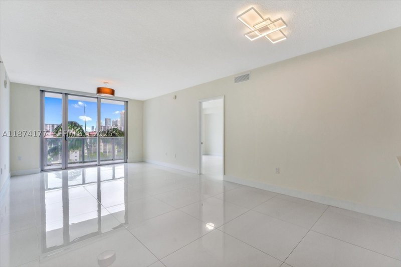 Condo for sale at Arlen House 4-803
