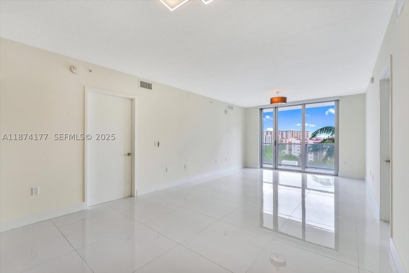 Condo for sale at Arlen House 4-803