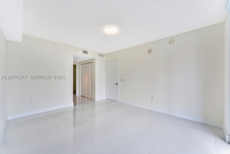 Condo for sale at Arlen House 4-803