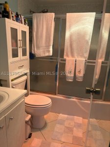 Comprar apartamento en The Hemispheres 7D