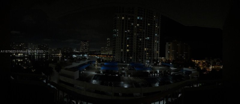 Condo for sale at The Hemispheres 7D