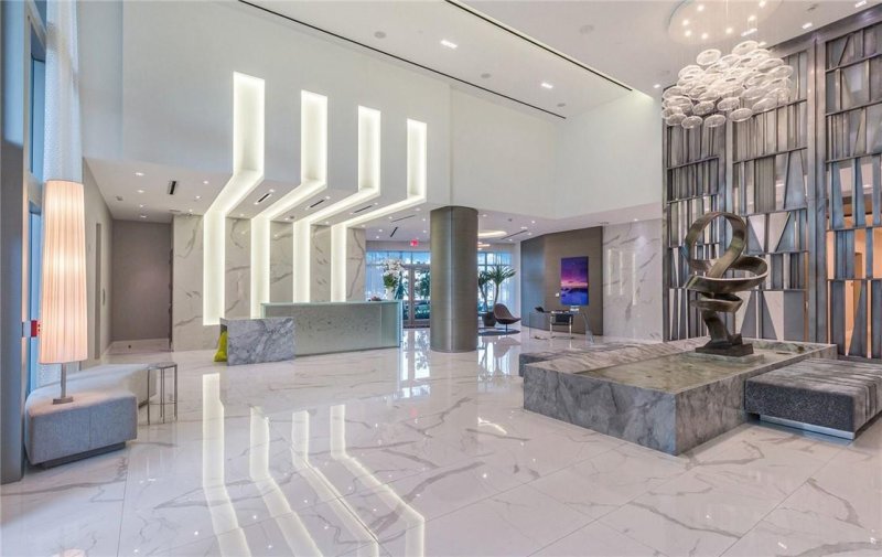 Condo for sale at Marina Palms Yacht Club 2105 + 1 BOA