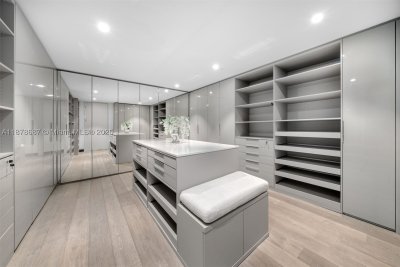 Comprar apartamento no FENDI Chateau Residences 406