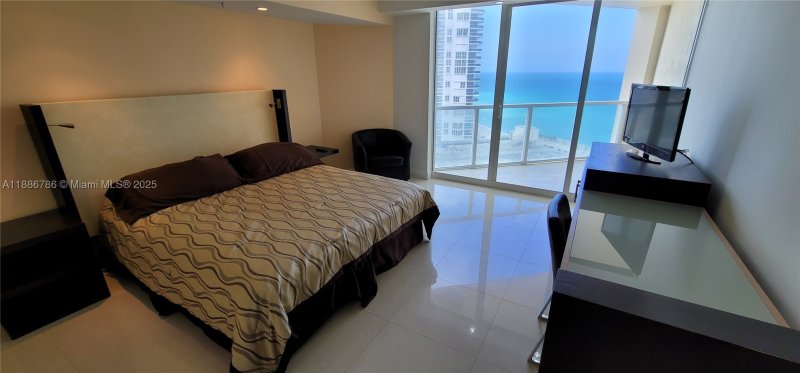 Comprar apartamento no La Perla 1806