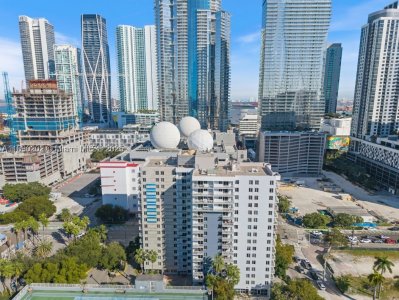 Madison Miami Apt #E-209
