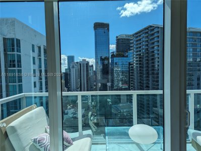 Aluguel de apartamento no Brickell on the River South 2302
