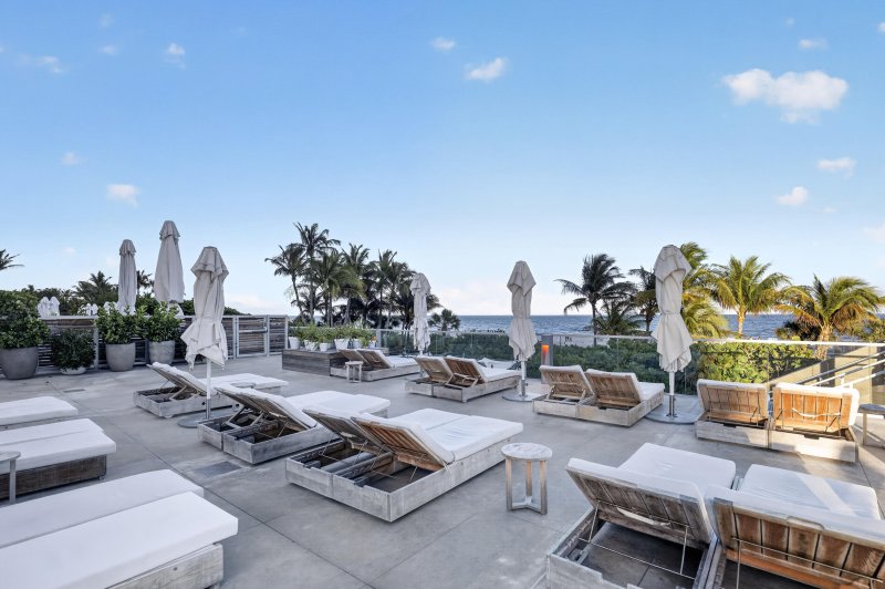 Comprar apartamento en Roney Palace 1015