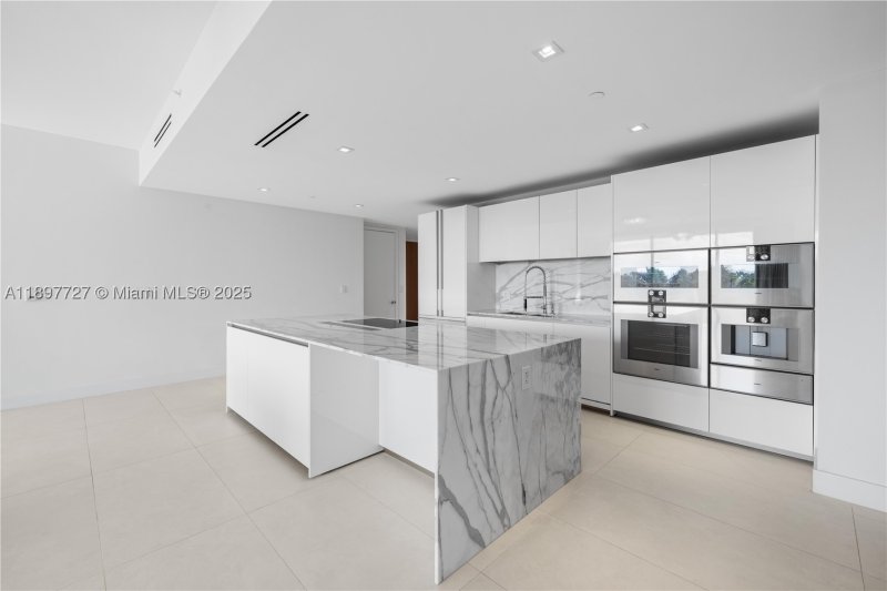 Comprar apartamento en Oceana Bal Harbour 311