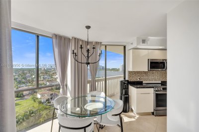 Comprar apartamento en 1000 Williams Island 1403
