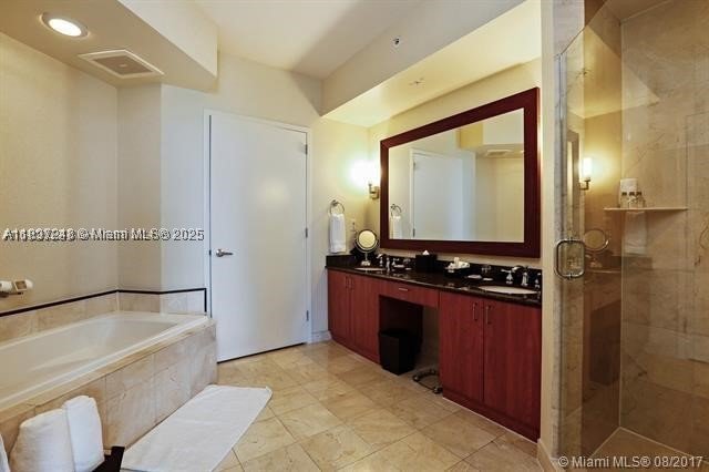 Condo for sale at Trump International Sonesta Beach Resort 1409