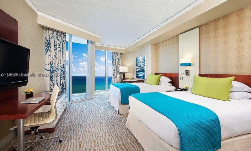 Condo for sale at Trump International Sonesta Beach Resort 1409