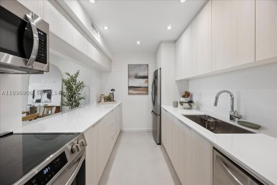 Comprar apartamento en Commodore Club West 302