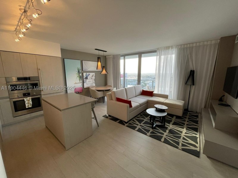 Hyde Beach House Apt #R3306