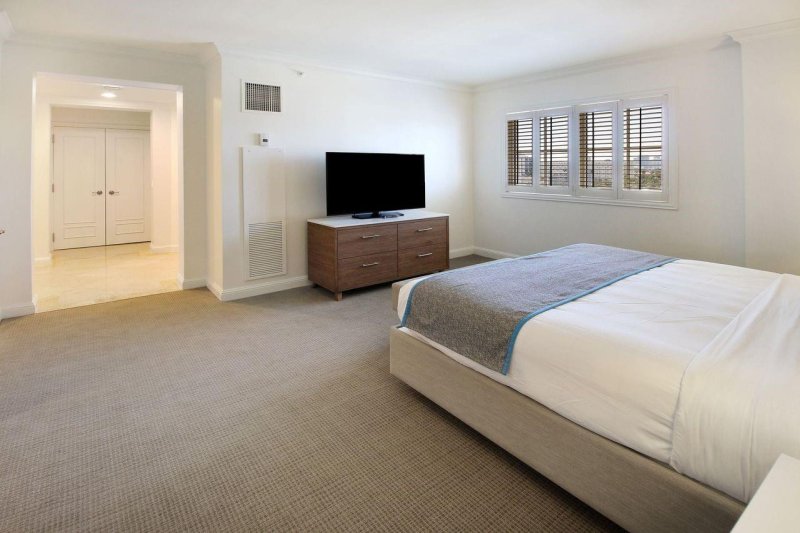 Condo for sale at The Atlantic Hotel 1113