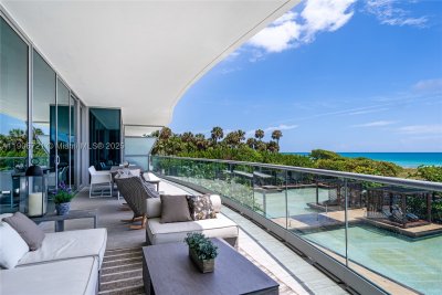 Comprar apartamento no FENDI Chateau Residences 205