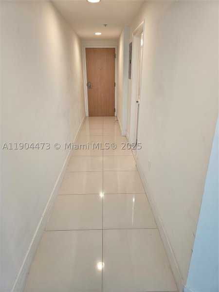 Condo for sale at Vizcayne Everglades On The Bay 908