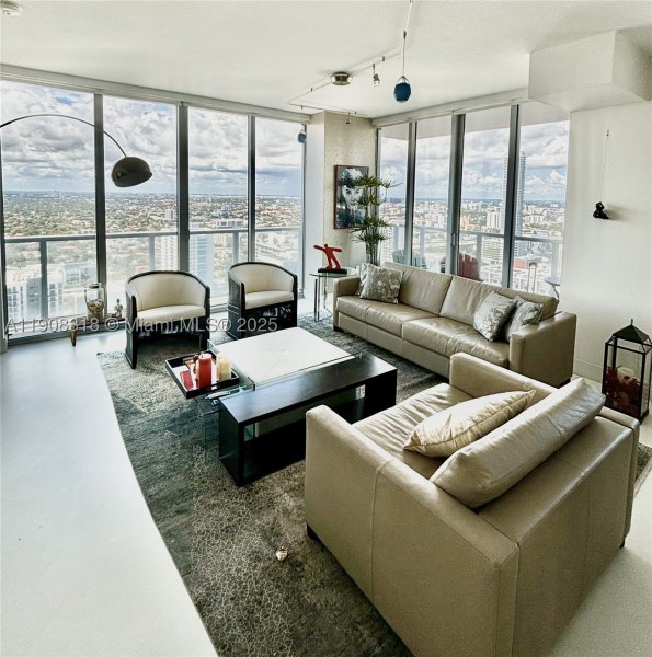 Comprar apartamento en Axis on Brickell South Tower 4012-S