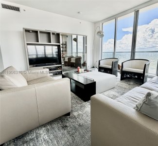 Comprar apartamento no Axis on Brickell South Tower 4012-S