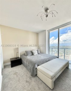 Comprar apartamento no Axis on Brickell South Tower 4012-S