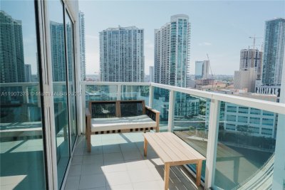 Aluguel de apartamento no Brickell on the River South 1217
