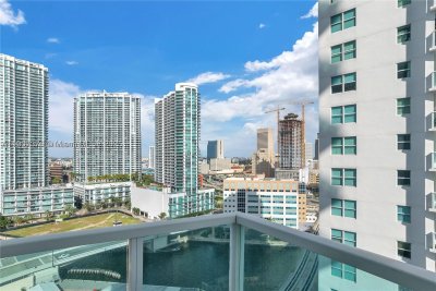 Aluguel de apartamento no Brickell on the River South 1217