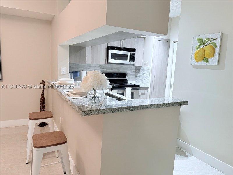 Comprar apartamento en Porto Bellagio 2102