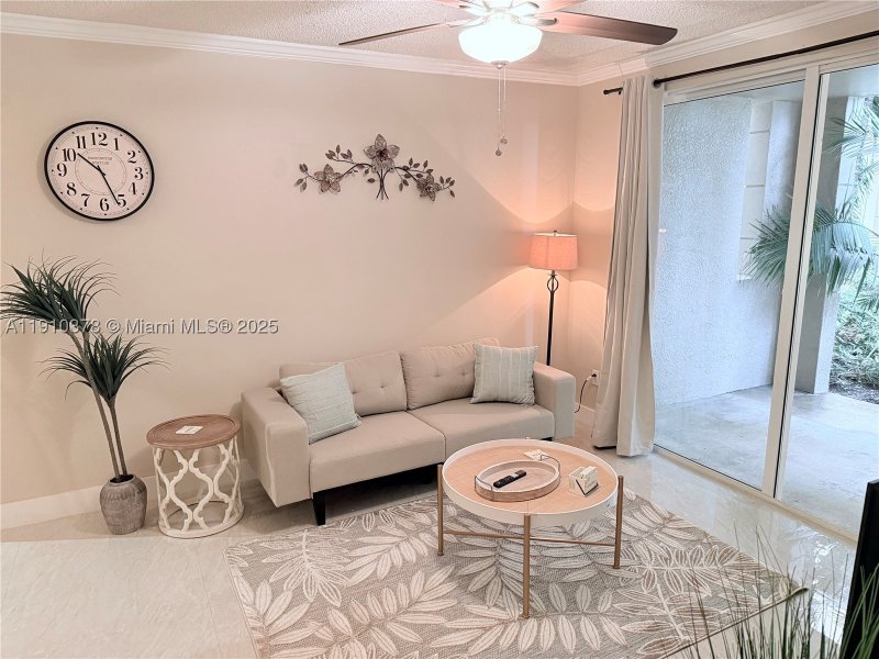 Comprar apartamento en Porto Bellagio 2102