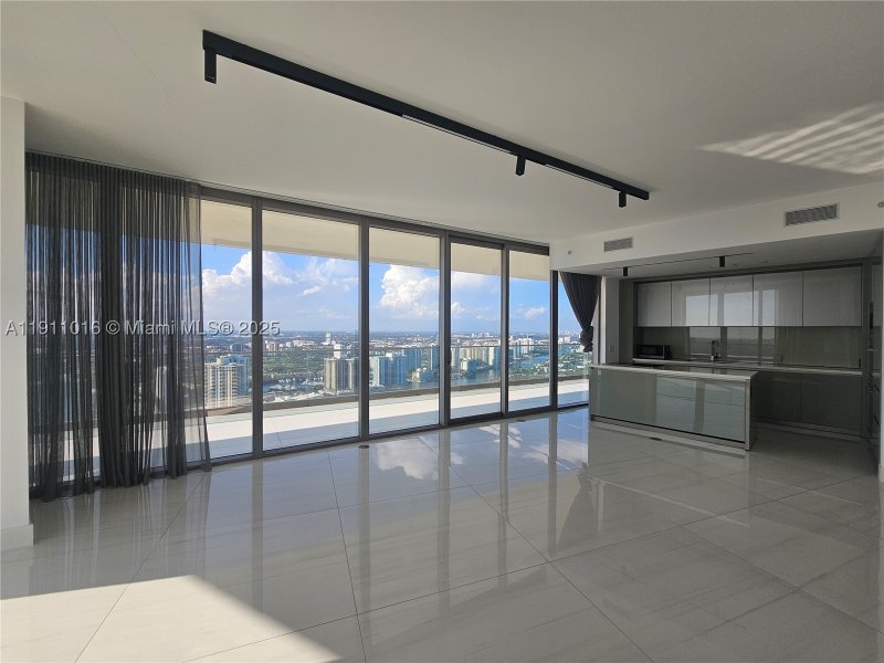 Condo for sale at Residences by Armani / Casa 4605