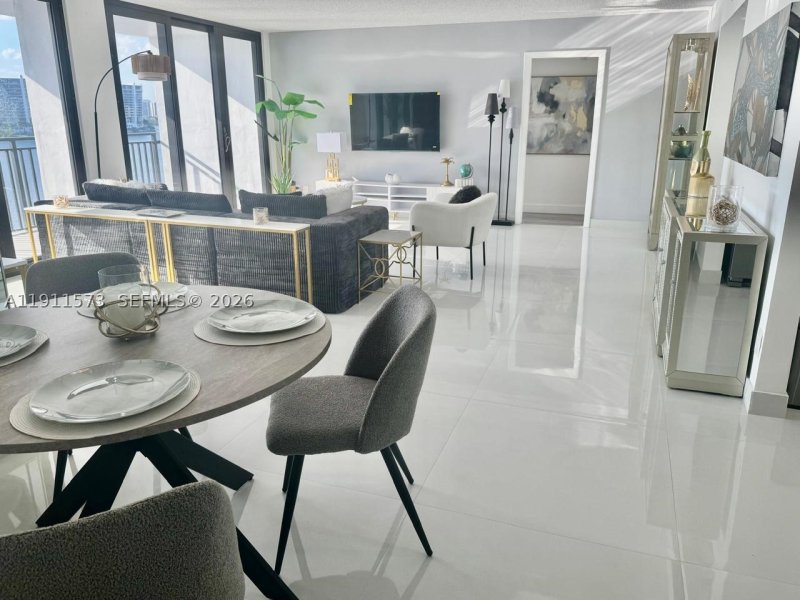 Comprar apartamento en Bay Country Club 803