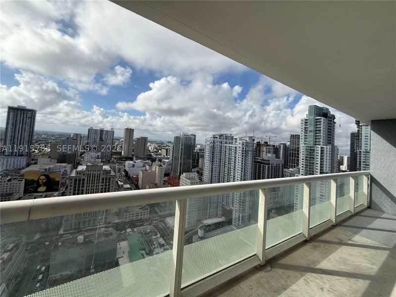 Alquiler de apartamento en 50 Biscayne 3911