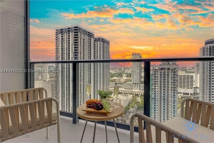 Comprar apartamento no Natiivo Gale Miami Hotel & Residences 3004