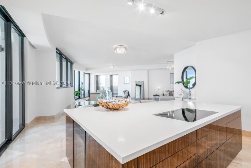 Condo for sale at Porsche Design Tower 5105