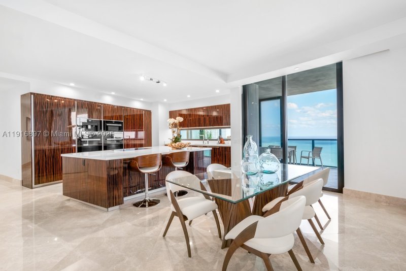 Condo for sale at Porsche Design Tower 5105