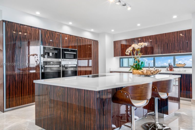 Condo for sale at Porsche Design Tower 5105