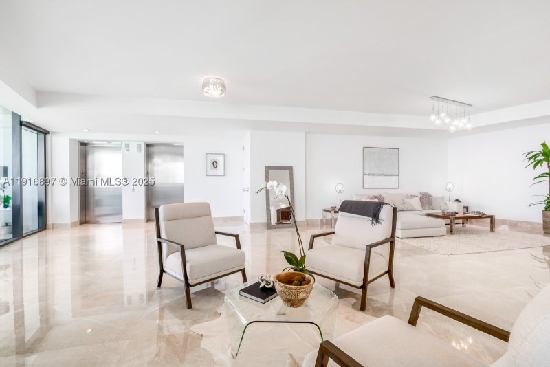Condo for sale at Porsche Design Tower 5105