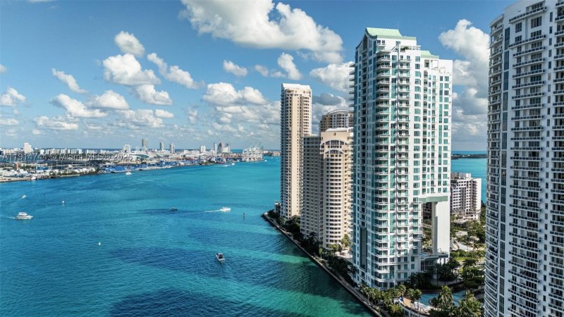Condo for sale at Asia on Brickell 1403