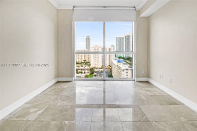 Comprar apartamento en Ocean Marine Yacht Club 1410