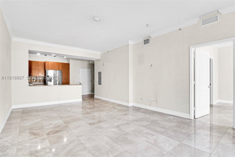 Comprar apartamento en Ocean Marine Yacht Club 1410