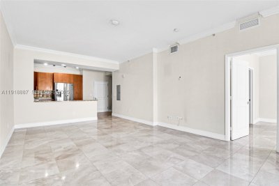 Comprar apartamento en Ocean Marine Yacht Club 1410