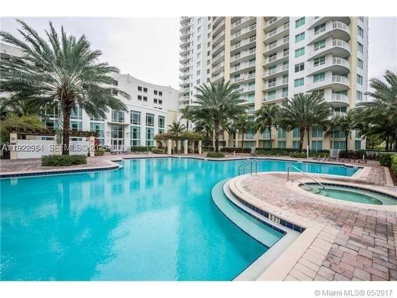 Condo for sale at Duo Condo 1005E