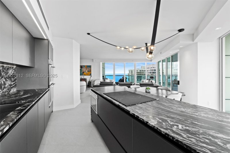Comprar apartamento en Bristol Tower 3005