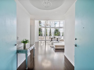 Comprar apartamento no Trump Palace 401