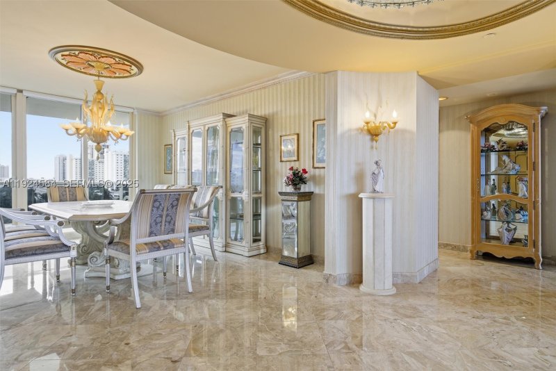 Comprar apartamento en Ocean Two 505