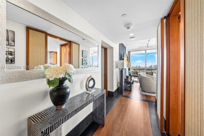 Comprar apartamento no Setai 3202