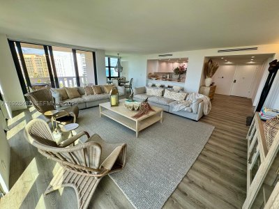 Alquiler de apartamento en Towers of Key Biscayne E1001
