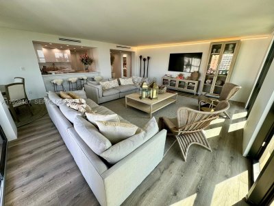 Alquiler de apartamento en Towers of Key Biscayne E1001