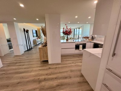 Alquiler de apartamento en Towers of Key Biscayne E1001