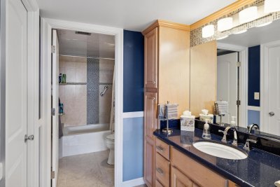 Comprar apartamento en The Tower at Port Royale 1208