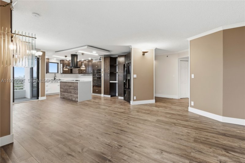 Comprar apartamento en Parc Central Aventura LP06